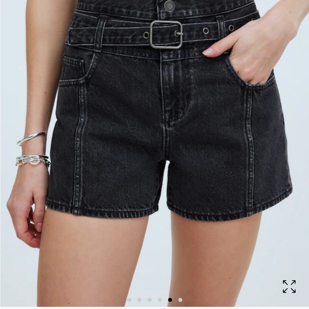 Madewell The '90s Jean Short in Caspar Wash: Belted Edition